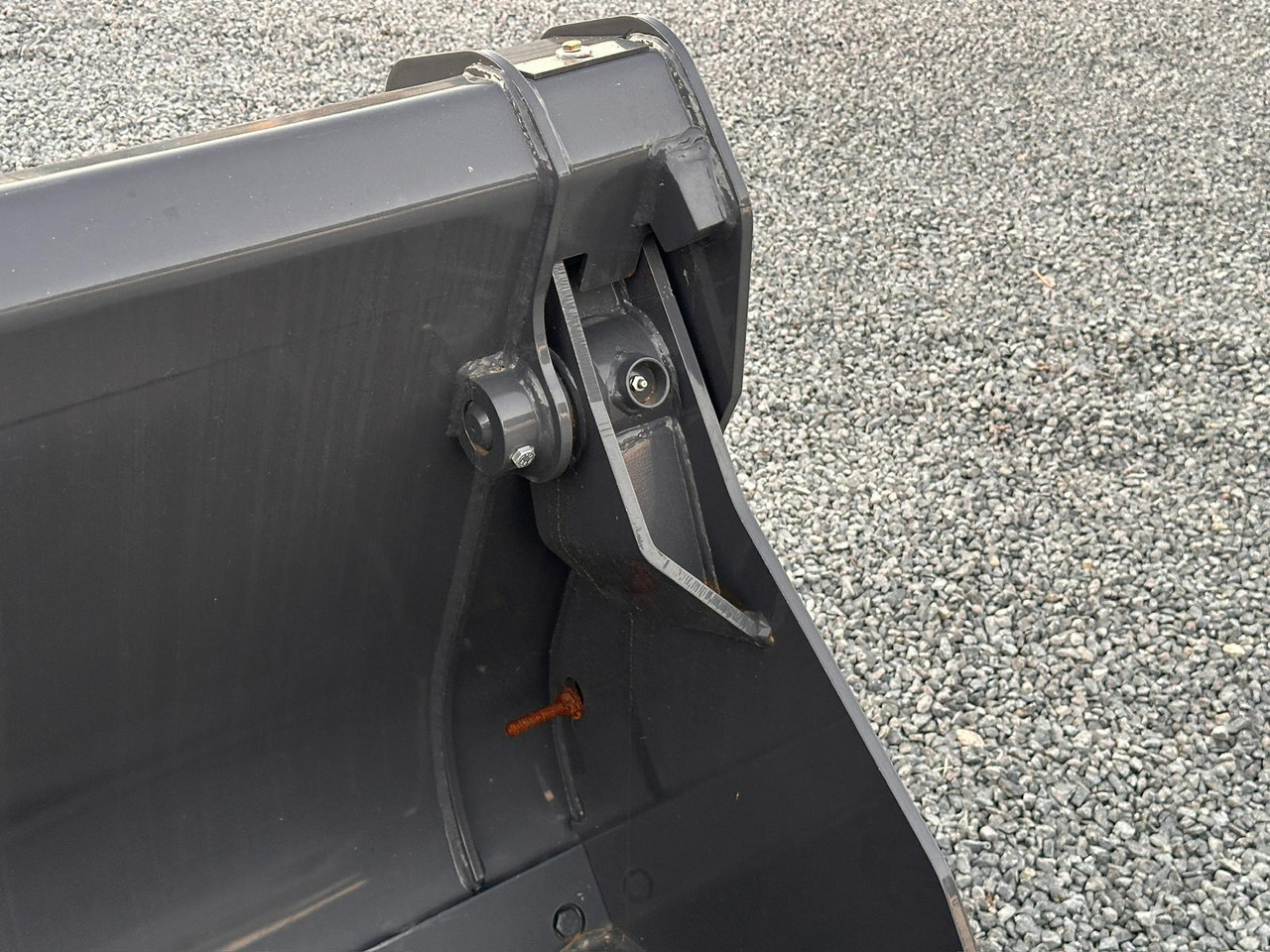 Balde carregador NEW HOLLAND 220: foto 6 Balde carregador NEW HOLLAND 220: foto 6