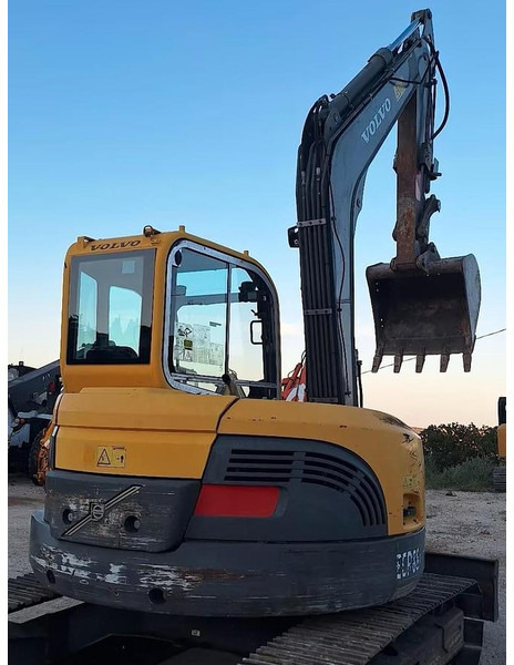Volvo ECR88PLUS - Mini escavadeira: foto 4 Volvo ECR88PLUS - Mini escavadeira: foto 4