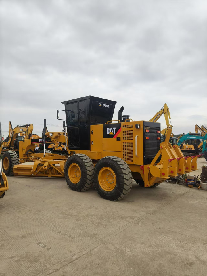 CATERPILLAR 140H - Motoniveladora: foto 1 CATERPILLAR 140H - Motoniveladora: foto 1