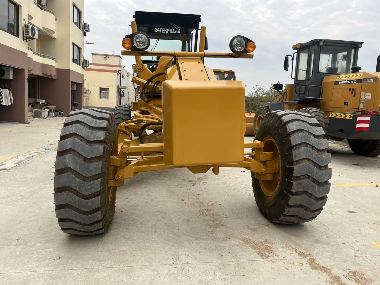 CATERPILLAR 140H - Motoniveladora: foto 2 CATERPILLAR 140H - Motoniveladora: foto 2