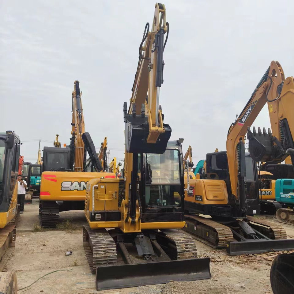 CATERPILLAR 305.5E - Mini escavadeira: foto 2 CATERPILLAR 305.5E - Mini escavadeira: foto 2
