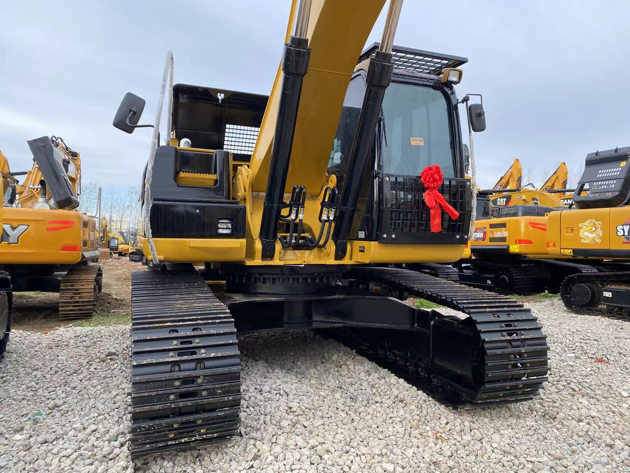 Escavadora de rastos CATERPILLAR 329D: foto 15