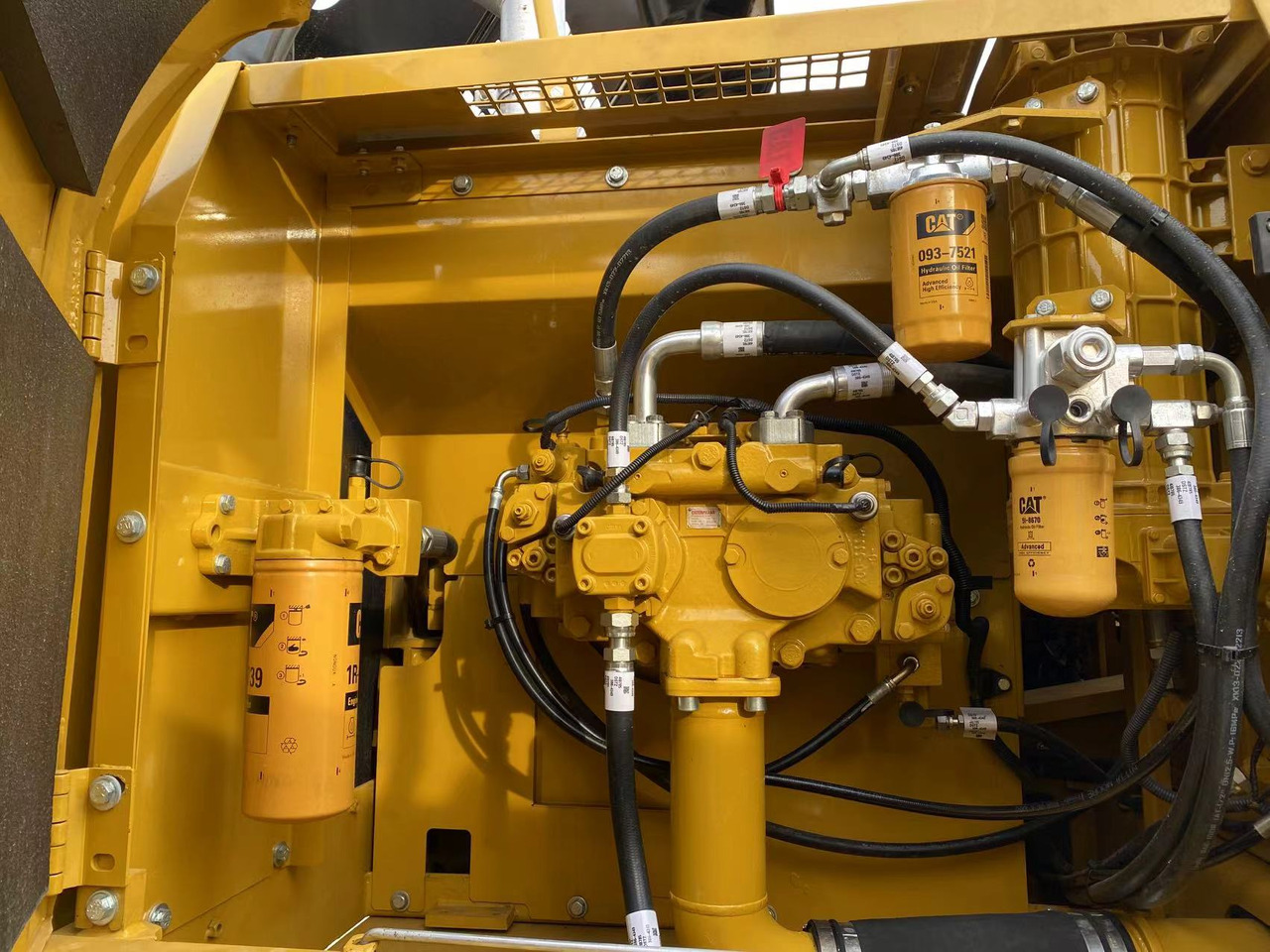 Escavadora de rastos CATERPILLAR 329D: foto 14