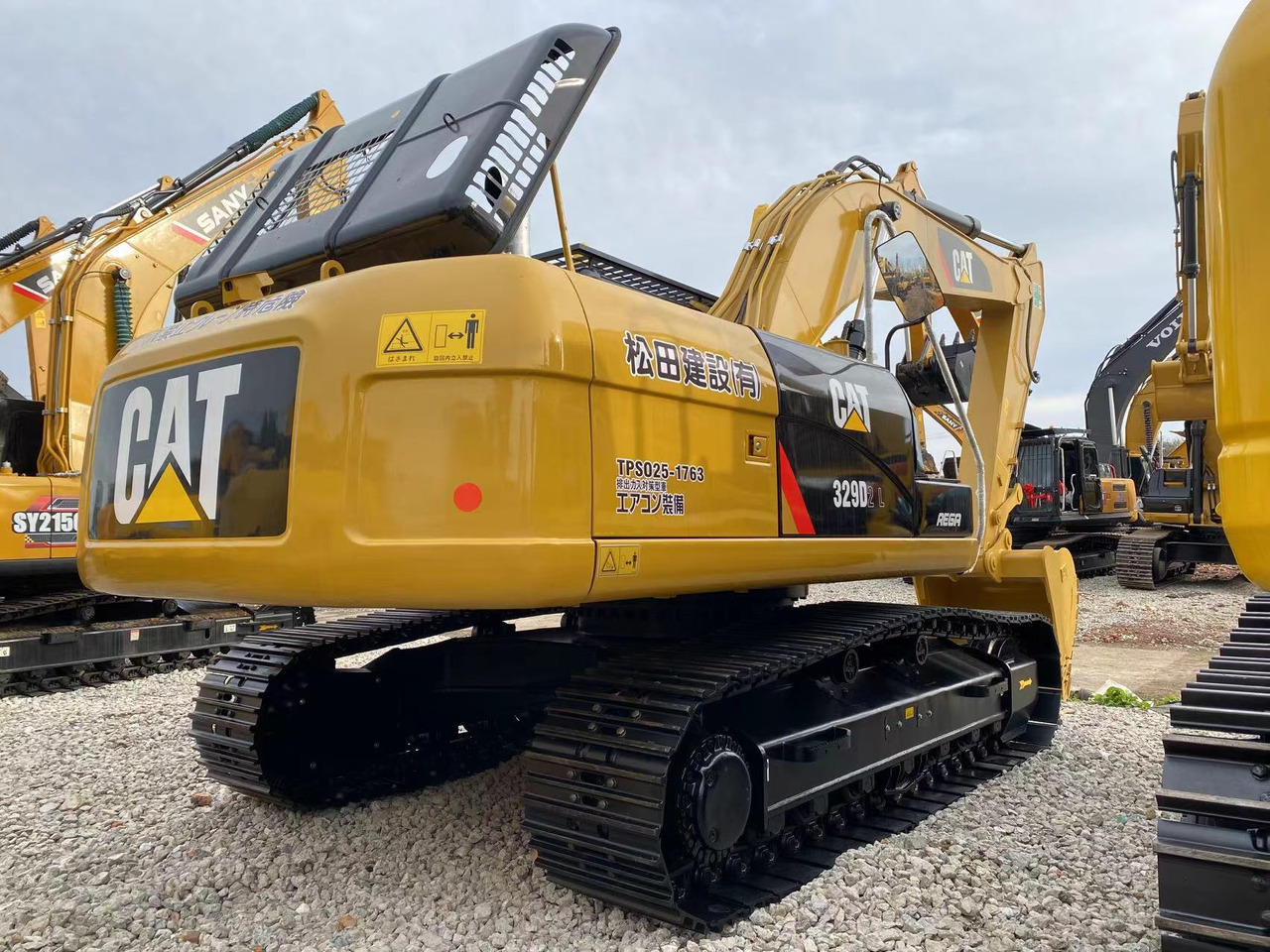 Escavadora de rastos CATERPILLAR 329D2L: foto 8