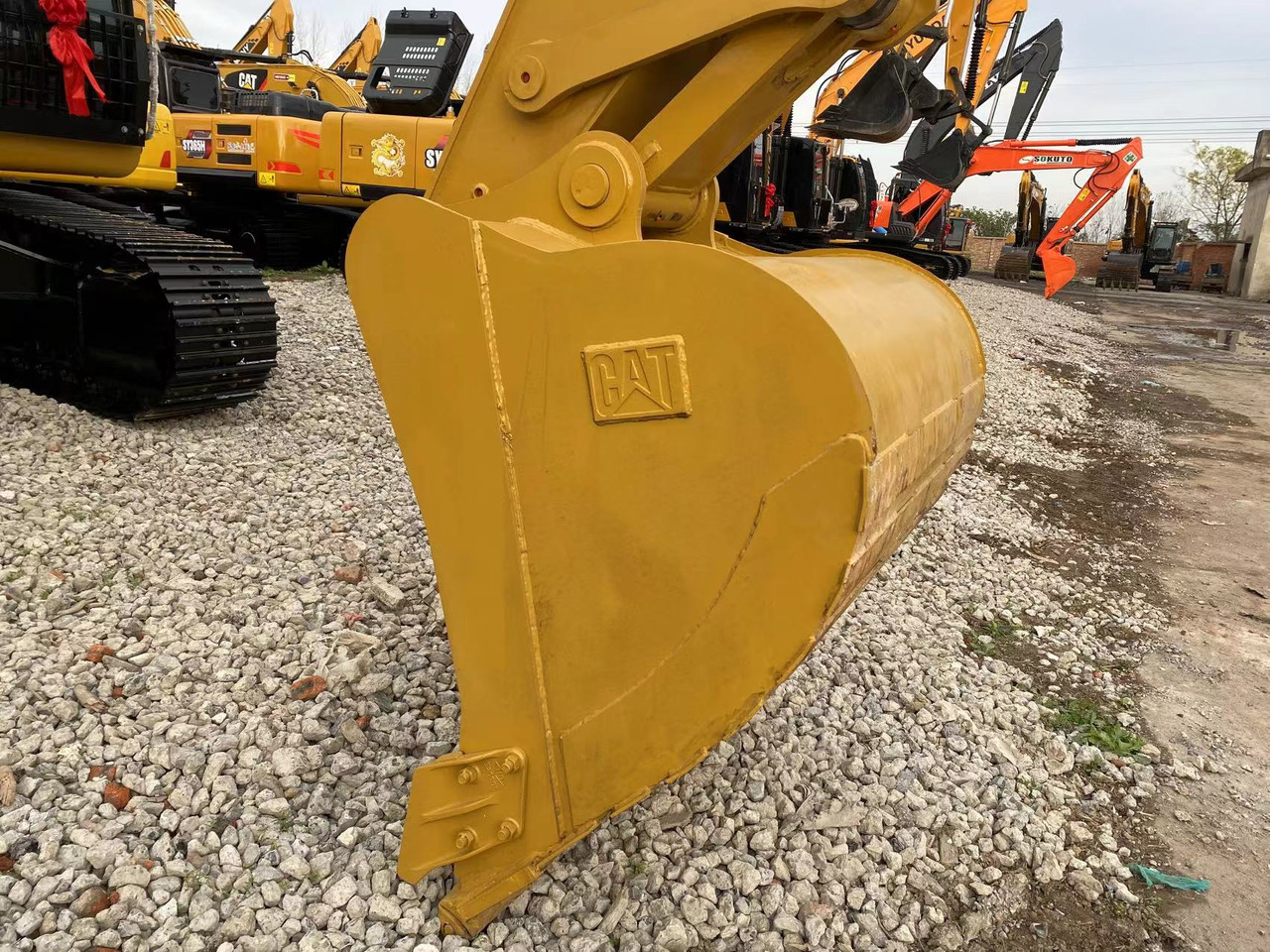 Escavadora de rastos CATERPILLAR 329D2L: foto 11