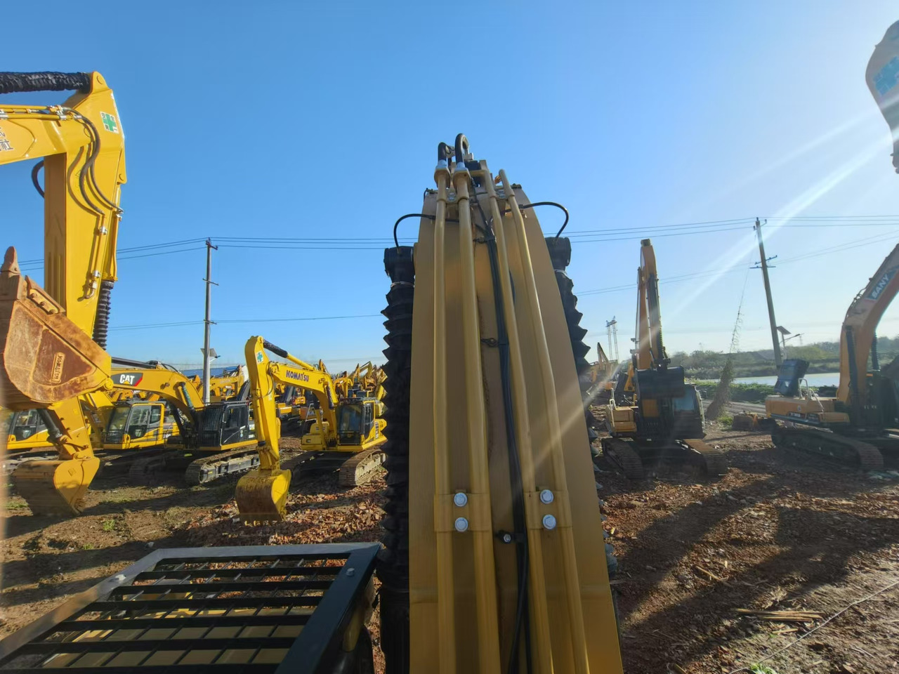 CATERPILLAR 330D - Escavadora de rastos: foto 2 CATERPILLAR 330D - Escavadora de rastos: foto 2