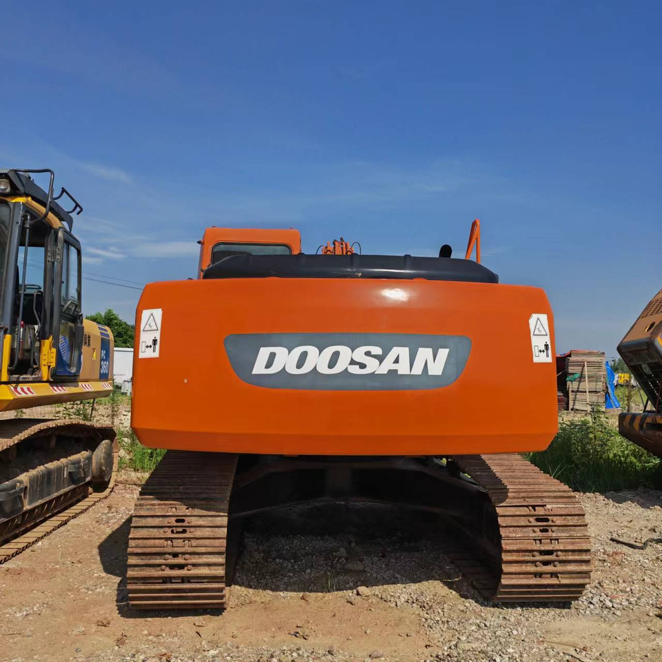 DOOSAN DH220 - Escavadora de rastos: foto 3 DOOSAN DH220 - Escavadora de rastos: foto 3