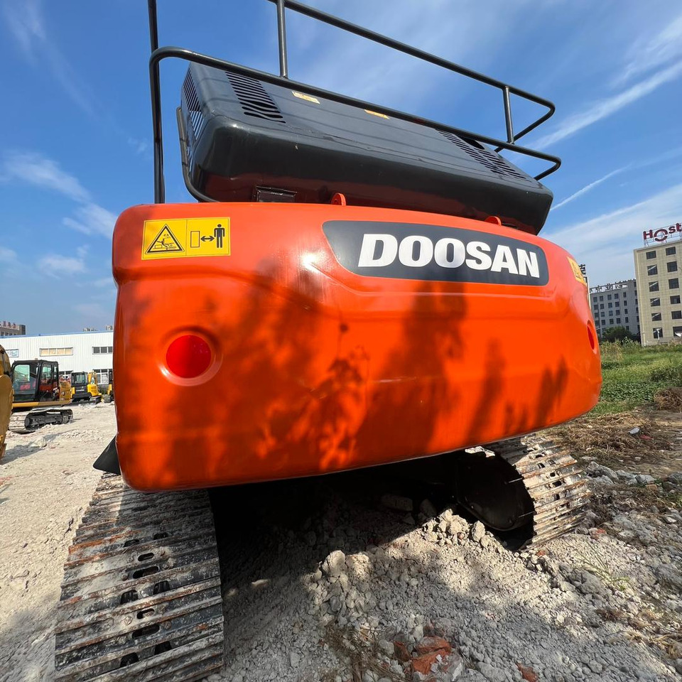 DOOSAN DX300 - Escavadora de rastos: foto 3 DOOSAN DX300 - Escavadora de rastos: foto 3