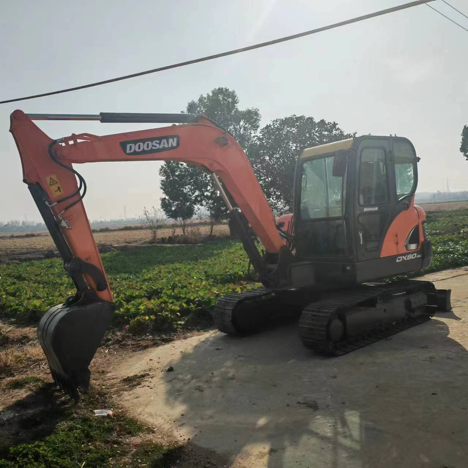 DOOSAN DX60 - Mini escavadeira: foto 4 DOOSAN DX60 - Mini escavadeira: foto 4