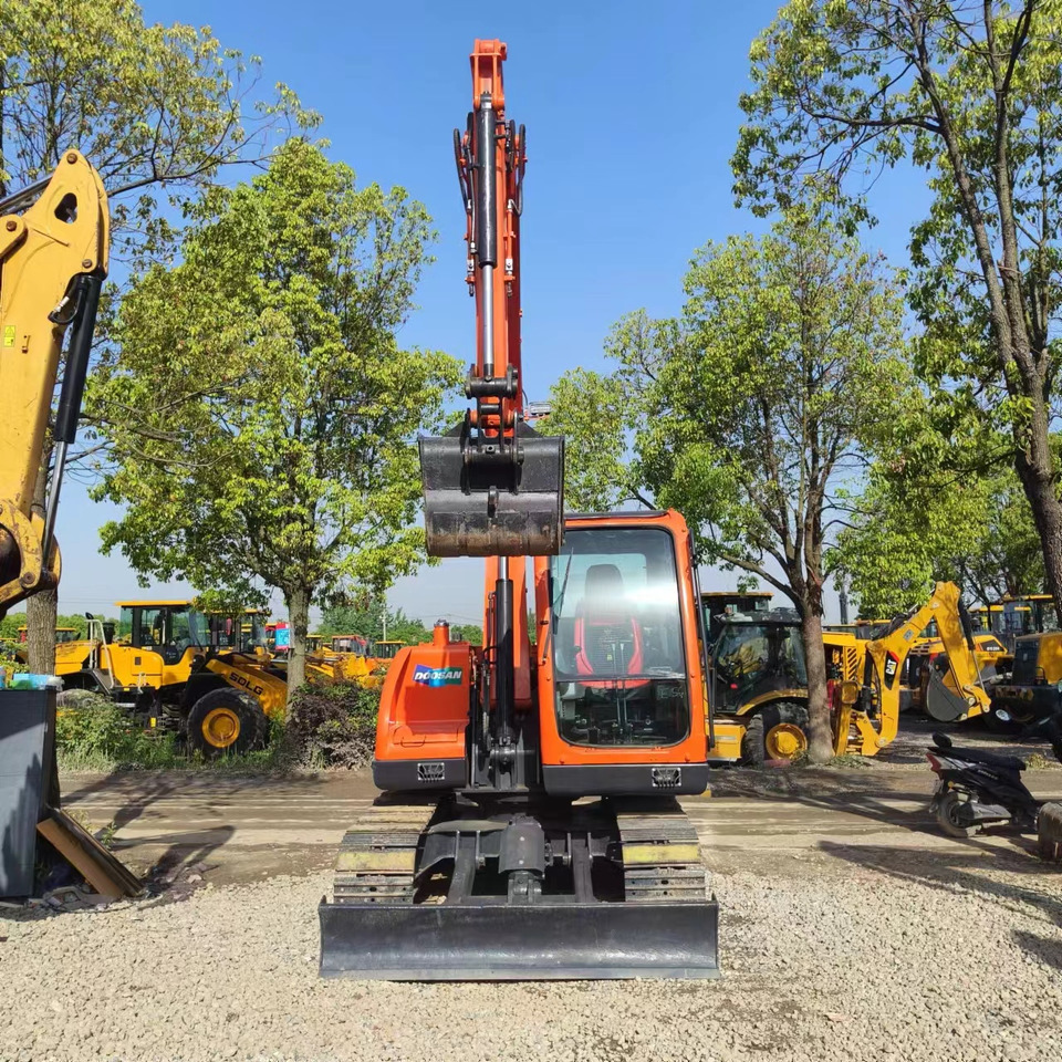 DOOSAN DX75 - Mini escavadeira: foto 4 DOOSAN DX75 - Mini escavadeira: foto 4