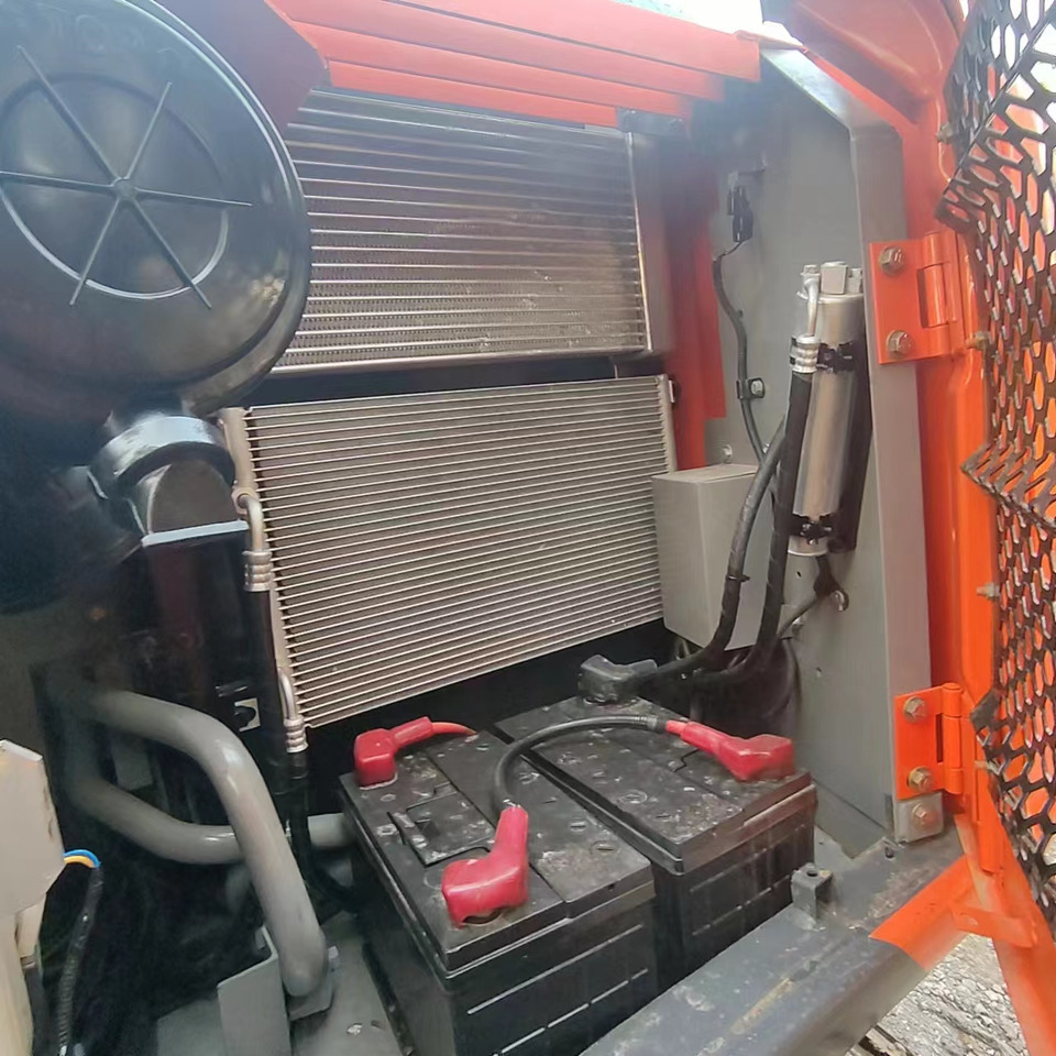 HITACHI ZX120 - Mini escavadeira: foto 4 HITACHI ZX120 - Mini escavadeira: foto 4