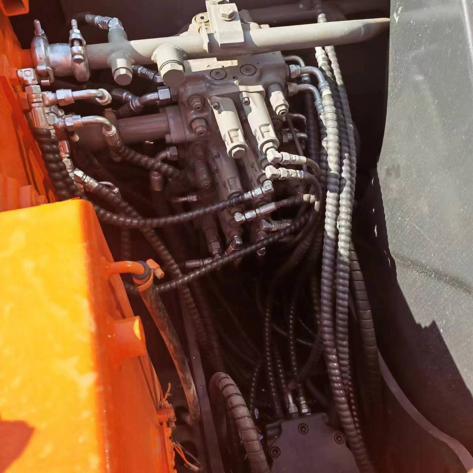 Mini escavadeira HITACHI ZX60: foto 16 Mini escavadeira HITACHI ZX60: foto 16