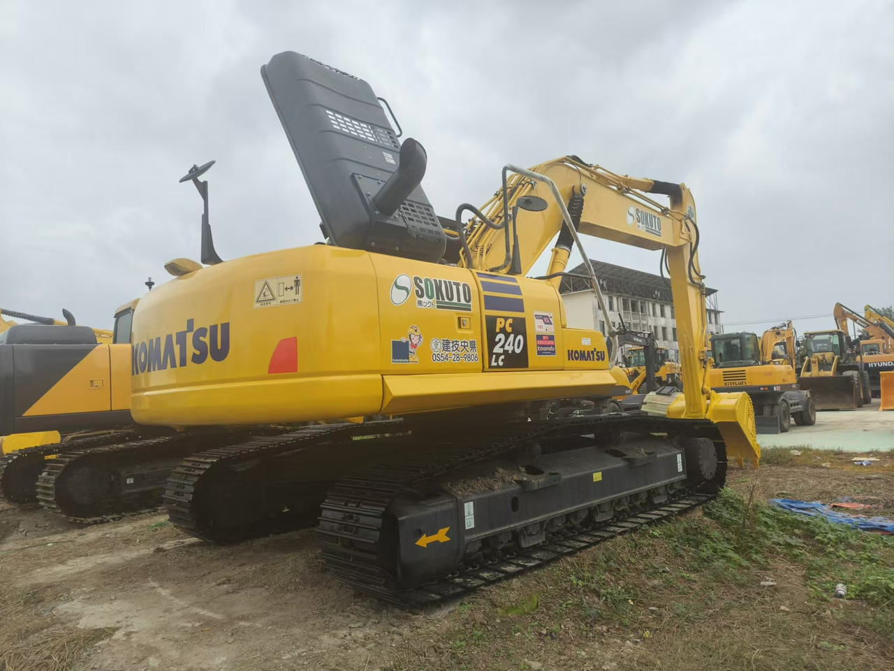 KOMATSU PC240LC-8 - Escavadora de rastos: foto 1 KOMATSU PC240LC-8 - Escavadora de rastos: foto 1
