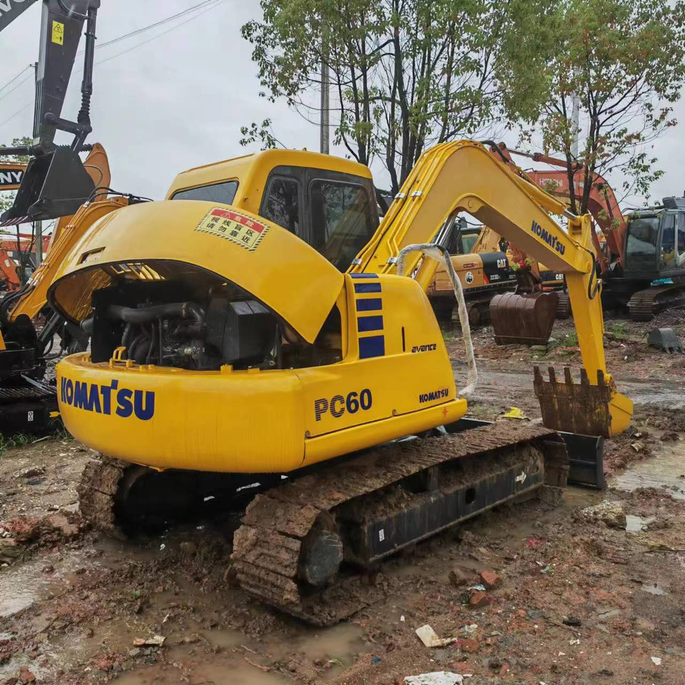 KOMATSU PC60-7 - Escavadora de rastos: foto 4 KOMATSU PC60-7 - Escavadora de rastos: foto 4