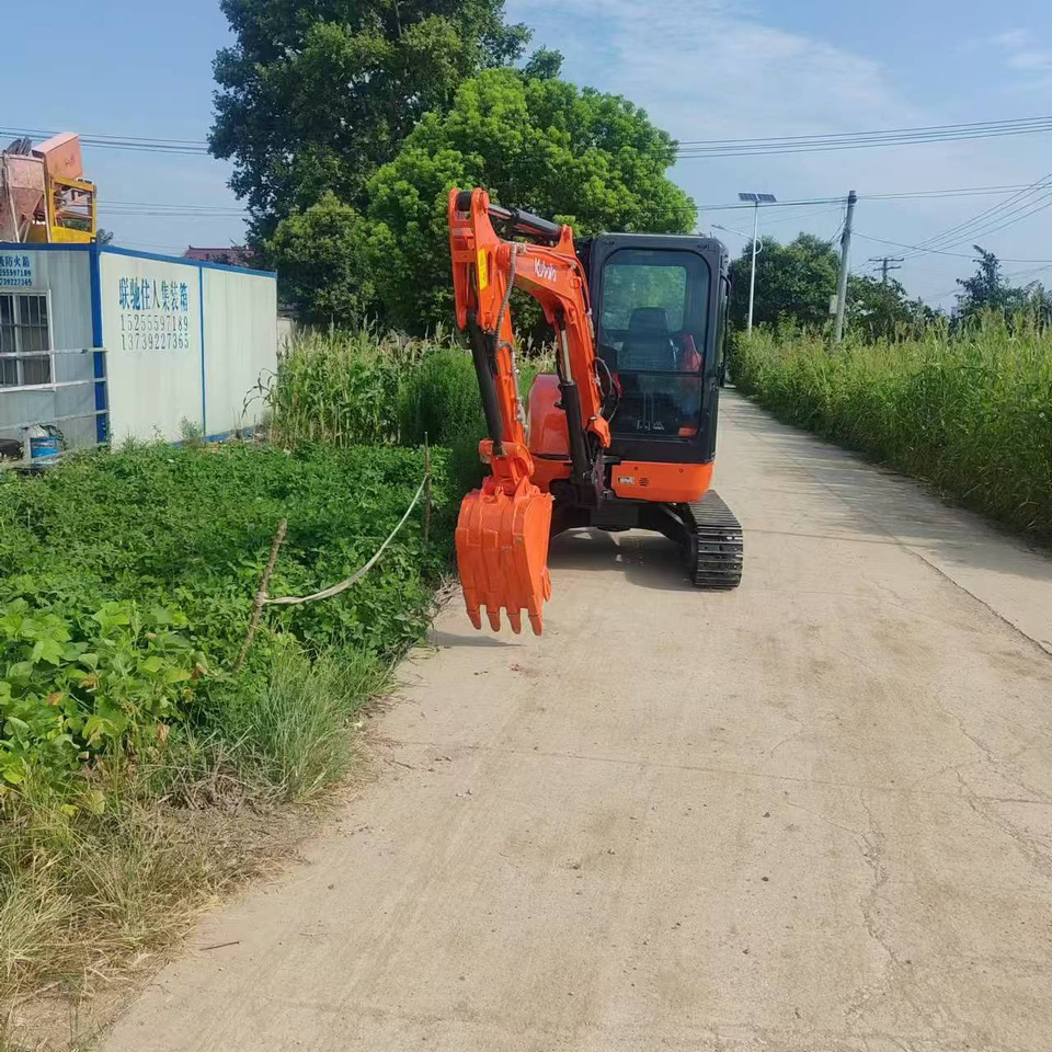 Mini escavadeira KUBOTA U35: foto 7