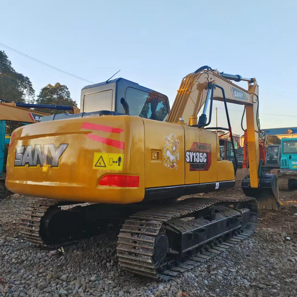 Escavadora de rastos SANY SY135: foto 14