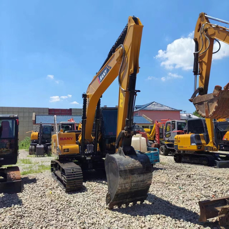 SANY SY135C - Escavadora de rastos: foto 4 SANY SY135C - Escavadora de rastos: foto 4