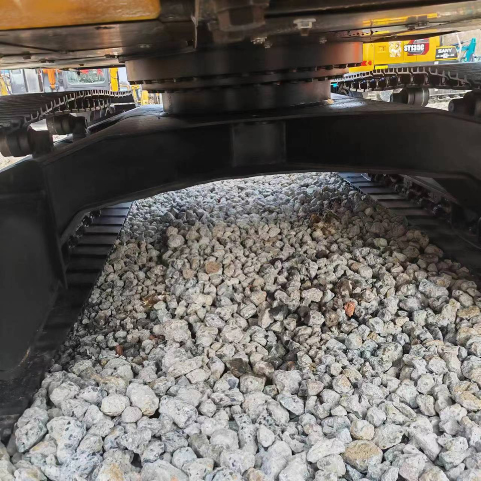 SANY SY135C - Escavadora de rastos: foto 3 SANY SY135C - Escavadora de rastos: foto 3