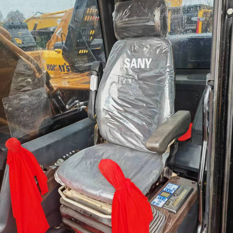 SANY SY215C - Escavadora de rastos: foto 5 SANY SY215C - Escavadora de rastos: foto 5