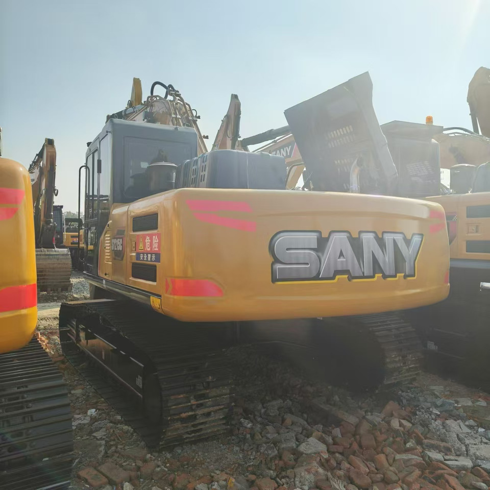 SANY SY215C - Escavadora de rastos: foto 5 SANY SY215C - Escavadora de rastos: foto 5