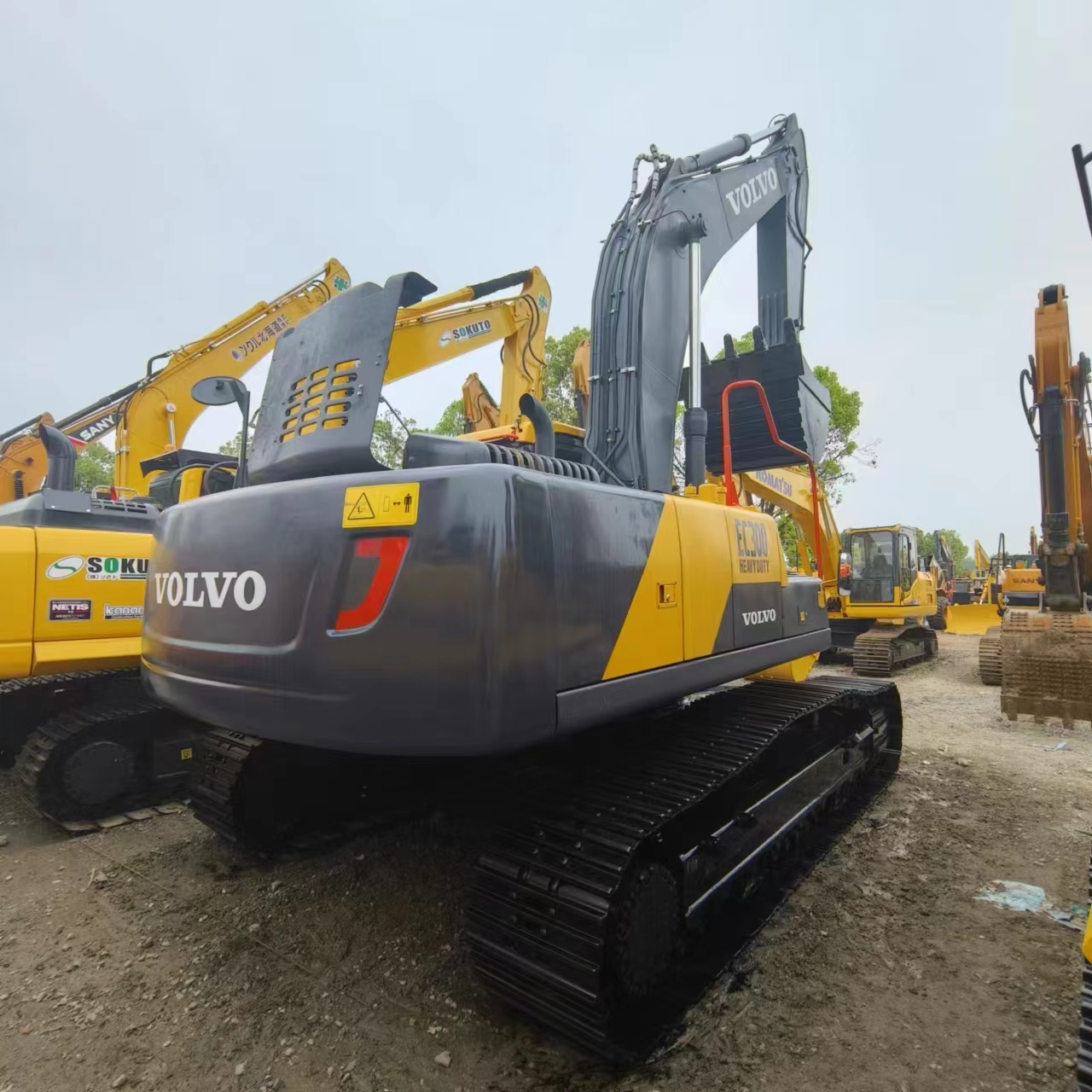 Escavadora de rastos VOLVO EC300: foto 6
