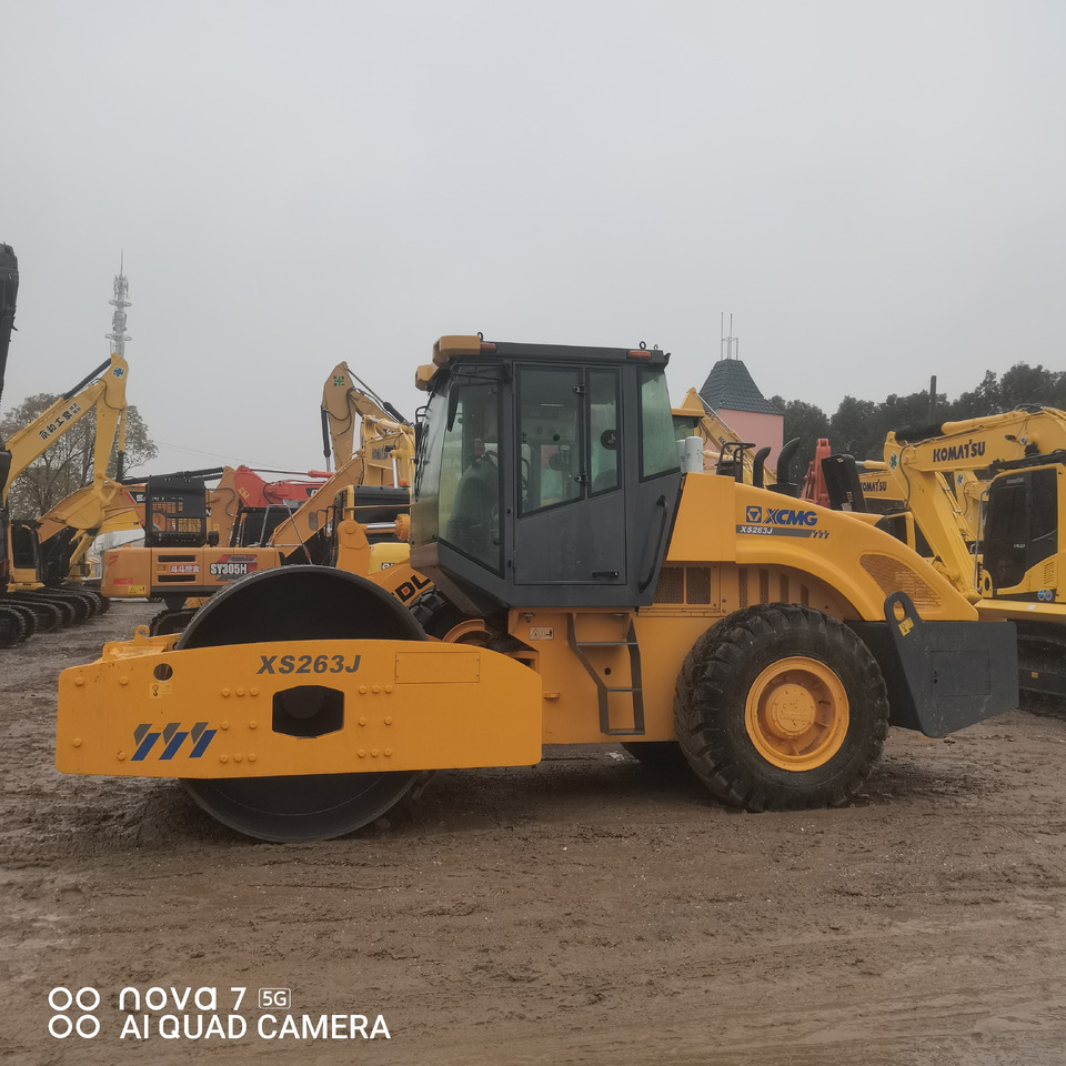 XCMG XS263J - Compactador de asfalto: foto 2 XCMG XS263J - Compactador de asfalto: foto 2