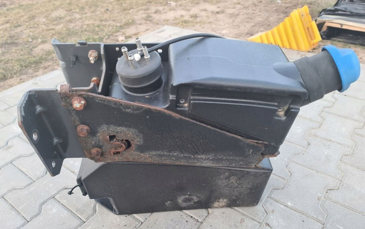 207667733 Volvo FL FE - Tanque para AdBlue para Camião: foto 2 207667733 Volvo FL FE - Tanque para AdBlue para Camião: foto 2