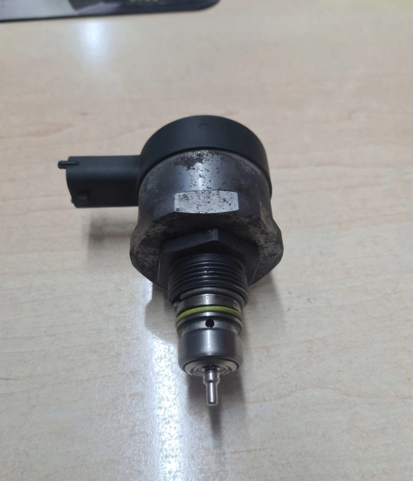 BOSCH- REGULATOR CIŚNIENIA LISTWY PALIWA FORD F-MAX 500 Gc46 9H321 BA 0281006475 - Válvula: foto 3 BOSCH- REGULATOR CIŚNIENIA LISTWY PALIWA FORD F-MAX 500 Gc46 9H321 BA 0281006475 - Válvula: foto 3