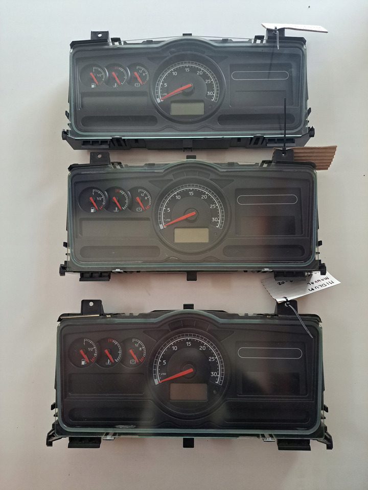 Continental ZEGARY LICZNIK AUTOMAT / MANUAL RENAULT PREMIUM MIDLUM DXI - Painel de instrumentos para Camião: foto 1 Continental ZEGARY LICZNIK AUTOMAT / MANUAL RENAULT PREMIUM MIDLUM DXI - Painel de instrumentos para Camião: foto 1