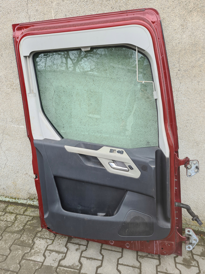 FORD DRZWI KOMPLETNE LEWE FORD F-MAX 500 TRUCKS EURO 6 - Porta e peças para Camião: foto 4 FORD DRZWI KOMPLETNE LEWE FORD F-MAX 500 TRUCKS EURO 6 - Porta e peças para Camião: foto 4