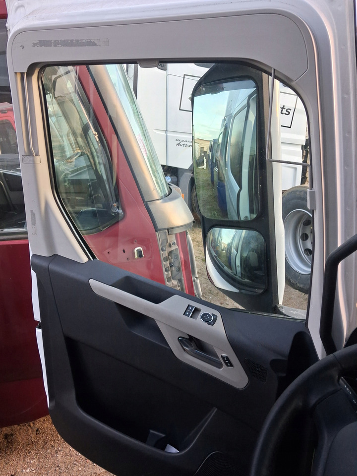 FORD DRZWI KOMPLETNE LEWE FORD F-MAX 500 TRUCKS EURO 6 - Porta e peças: foto 5 FORD DRZWI KOMPLETNE LEWE FORD F-MAX 500 TRUCKS EURO 6 - Porta e peças: foto 5