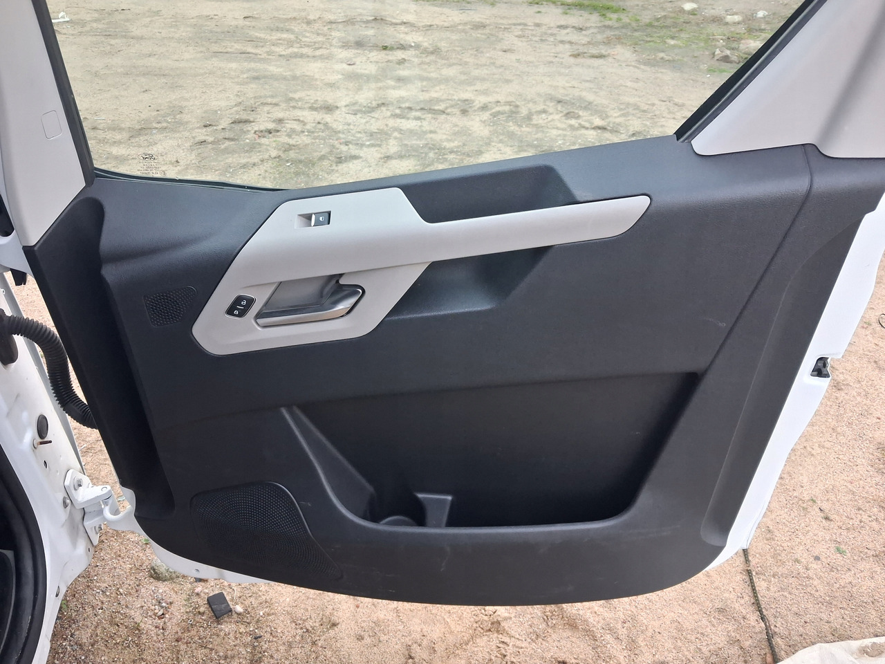 FORD DRZWI KOMPLETNE PRAWE FORD F-MAX 500 TRUCKS EURO 6 - Porta e peças para Camião: foto 5 FORD DRZWI KOMPLETNE PRAWE FORD F-MAX 500 TRUCKS EURO 6 - Porta e peças para Camião: foto 5