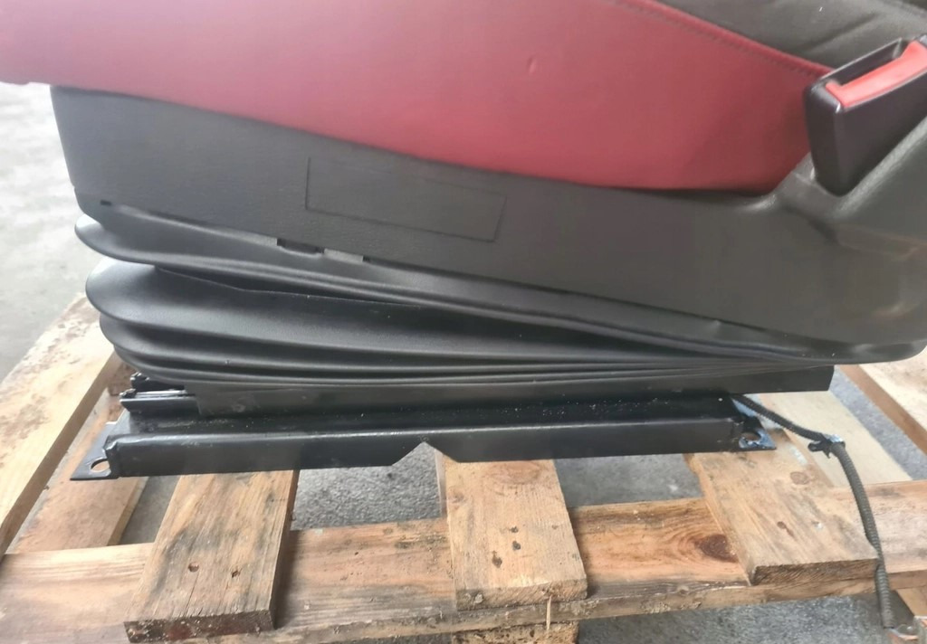 Banco FOTEL PASAŻERA PRAWY PNEUMATYCZNY NISKA PODSTAWA VOLVO FH 4 FM 4: foto 8