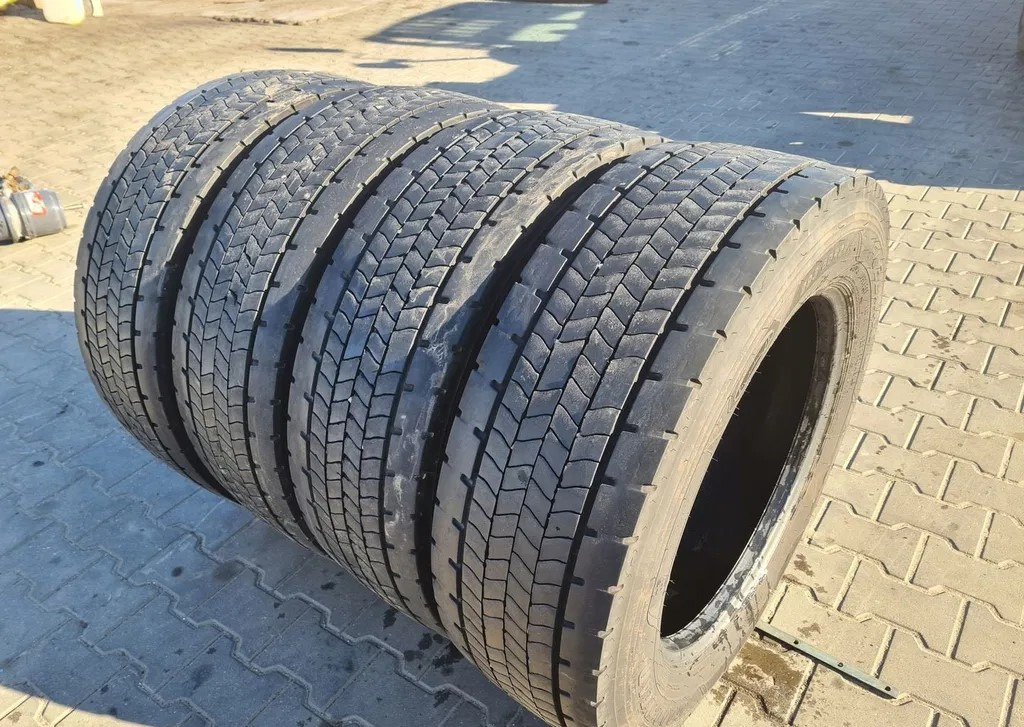 GOODYEAR TYŁ FUELMAX D 295/60 R 22.5 4 szt. stalowe - Jantes e pneus: foto 1 GOODYEAR TYŁ FUELMAX D 295/60 R 22.5 4 szt. stalowe - Jantes e pneus: foto 1