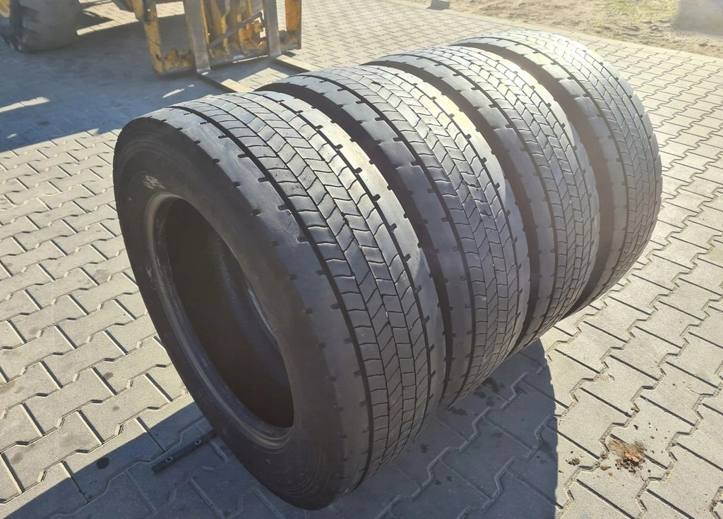 GOODYEAR TYŁ FUELMAX D 295/60 R 22.5 4 szt. stalowe - Jantes e pneus: foto 2 GOODYEAR TYŁ FUELMAX D 295/60 R 22.5 4 szt. stalowe - Jantes e pneus: foto 2
