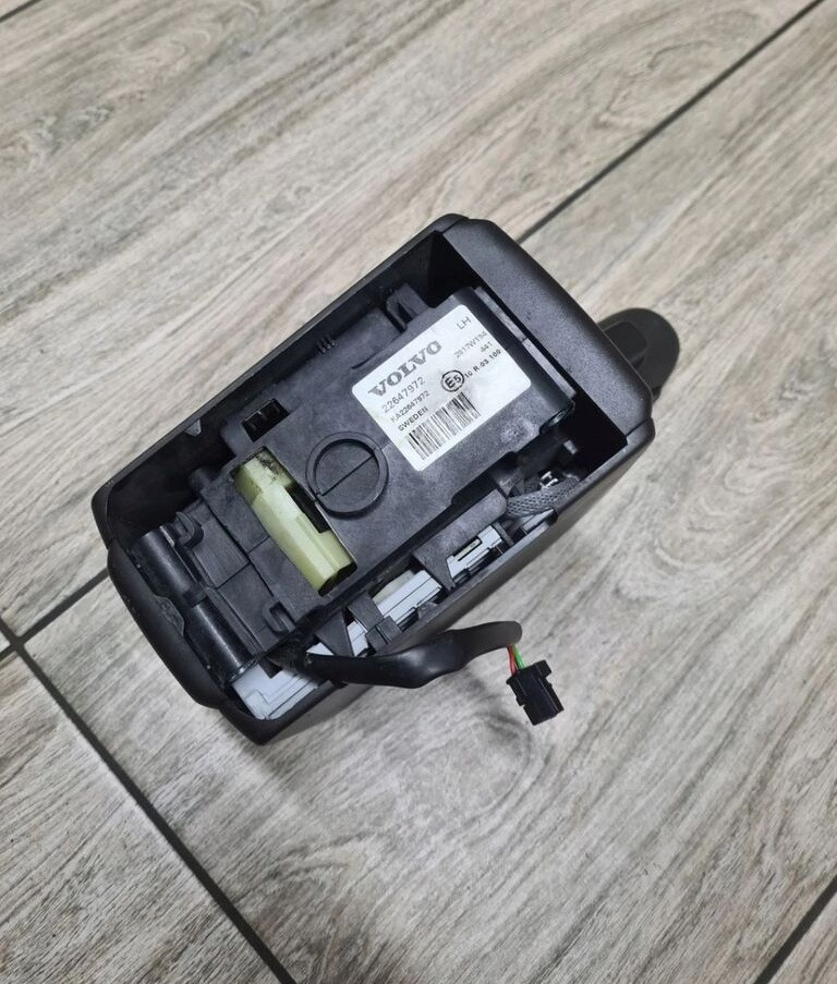 JOYSTICK ZMIANY BIEGÓW GAŁKA LEWAREK VOLVO FH 4 FM 4 FH 16 EURO 6 22647972 Volvo FH 4 FM 4 FH 16 EURO 6 22647972 Volvo VOLVO FH 4 FM 4 FH 16 EURO 6 22647972 - Manete de mudanças para Camião: foto 2 JOYSTICK ZMIANY BIEGÓW GAŁKA LEWAREK VOLVO FH 4 FM 4 FH 16 EURO 6 22647972 Volvo FH 4 FM 4 FH 16 EURO 6 22647972 Volvo VOLVO FH 4 FM 4 FH 16 EURO 6 22647972 - Manete de mudanças para Camião: foto 2