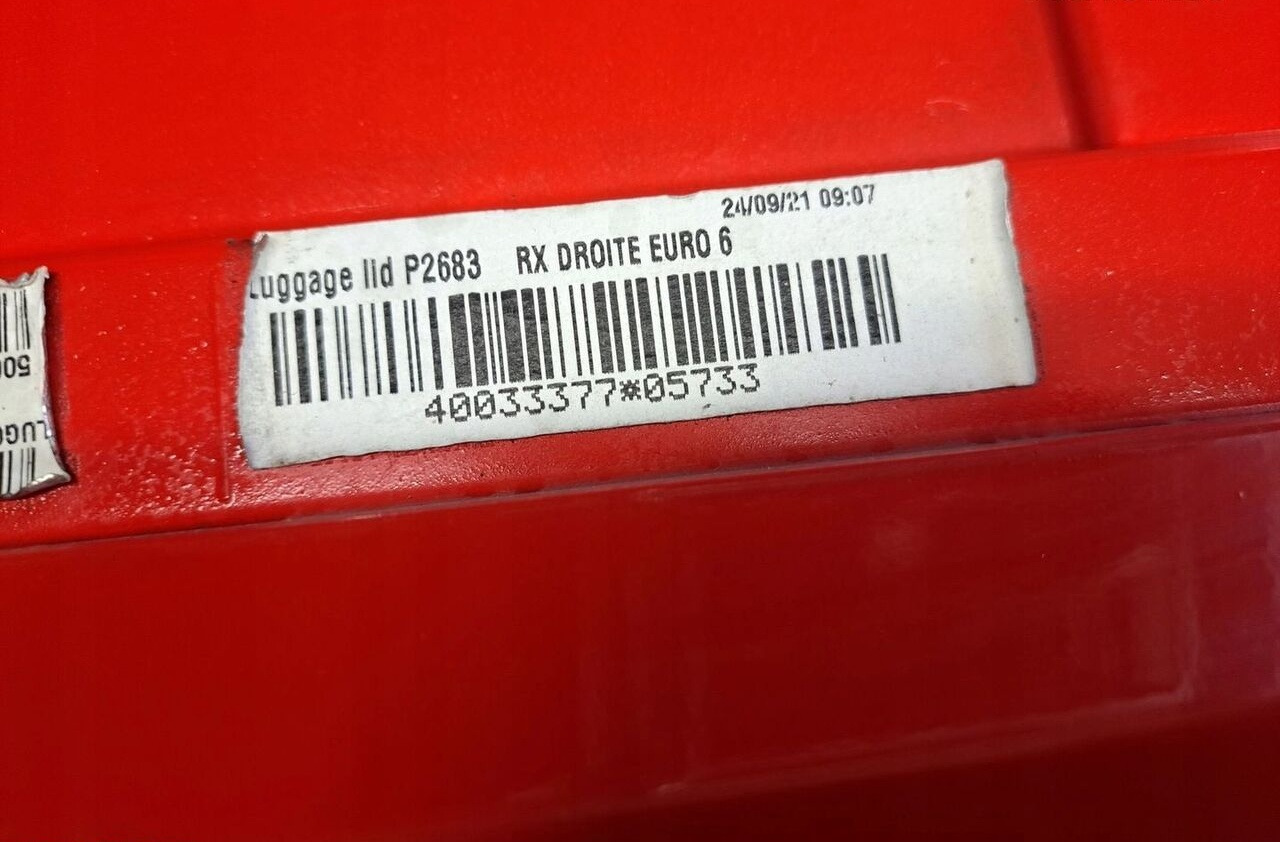 KLAPA SCHOWKA DRZWICZKI PRAWE RENAULT GAMA T HIGH EVO WYSOKA KABINA Renault RENAULT GAMA T HIGH EVO WYSOKA KABINA - Carroceria e exterior para Camião: foto 3 KLAPA SCHOWKA DRZWICZKI PRAWE RENAULT GAMA T HIGH EVO WYSOKA KABINA Renault RENAULT GAMA T HIGH EVO WYSOKA KABINA - Carroceria e exterior para Camião: foto 3