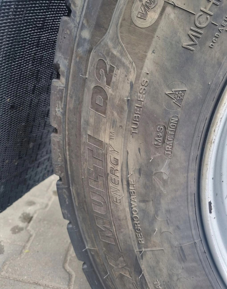 OPONY TYŁ NAPĘDOWE MICHELIN X MULTI ENERGY D2 315/70/22.5 4 szt. - Pneu: foto 4 OPONY TYŁ NAPĘDOWE MICHELIN X MULTI ENERGY D2 315/70/22.5 4 szt. - Pneu: foto 4