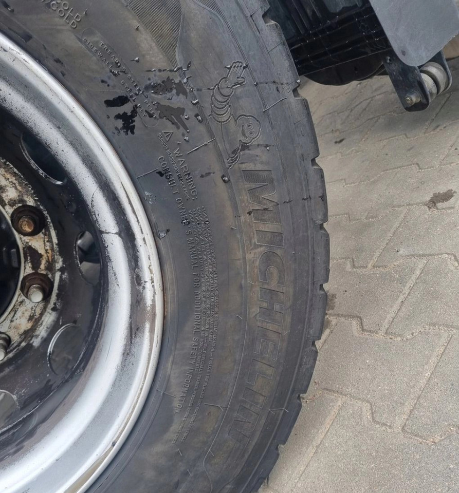 OPONY TYŁ NAPĘDOWE MICHELIN X MULTI ENERGY D2 315/70/22.5 4 szt. - Pneu: foto 3 OPONY TYŁ NAPĘDOWE MICHELIN X MULTI ENERGY D2 315/70/22.5 4 szt. - Pneu: foto 3