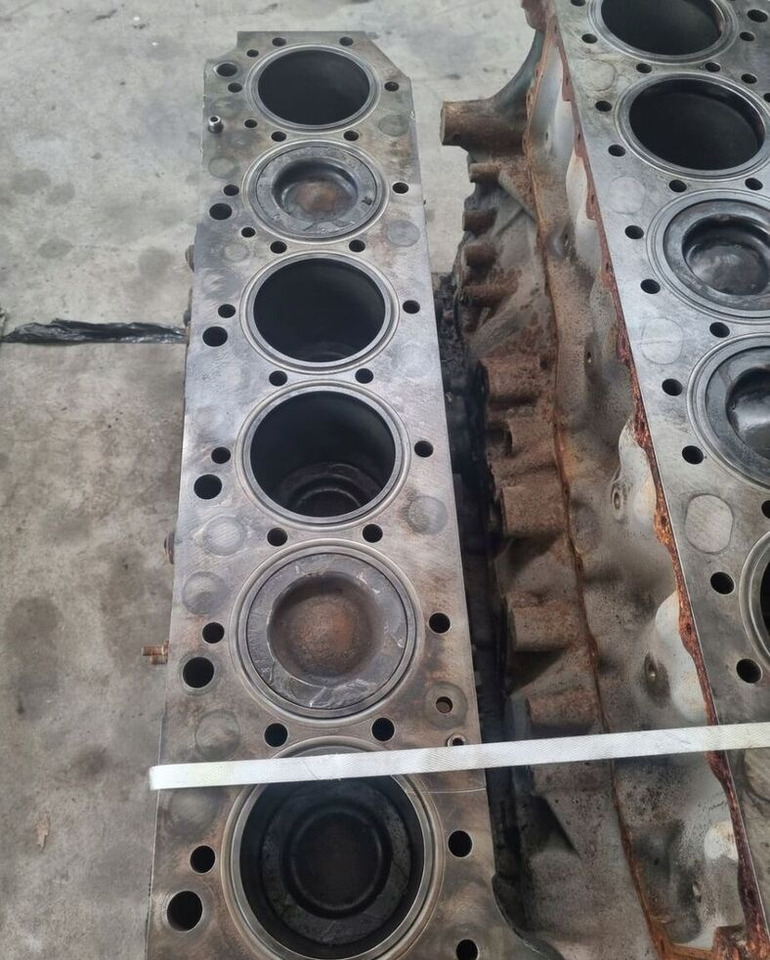 RENAULT PREMIUM DXI 11 410 450 1002035 Renault PREMIUM 410 450 - Bloco do motor para Camião: foto 1 RENAULT PREMIUM DXI 11 410 450 1002035 Renault PREMIUM 410 450 - Bloco do motor para Camião: foto 1