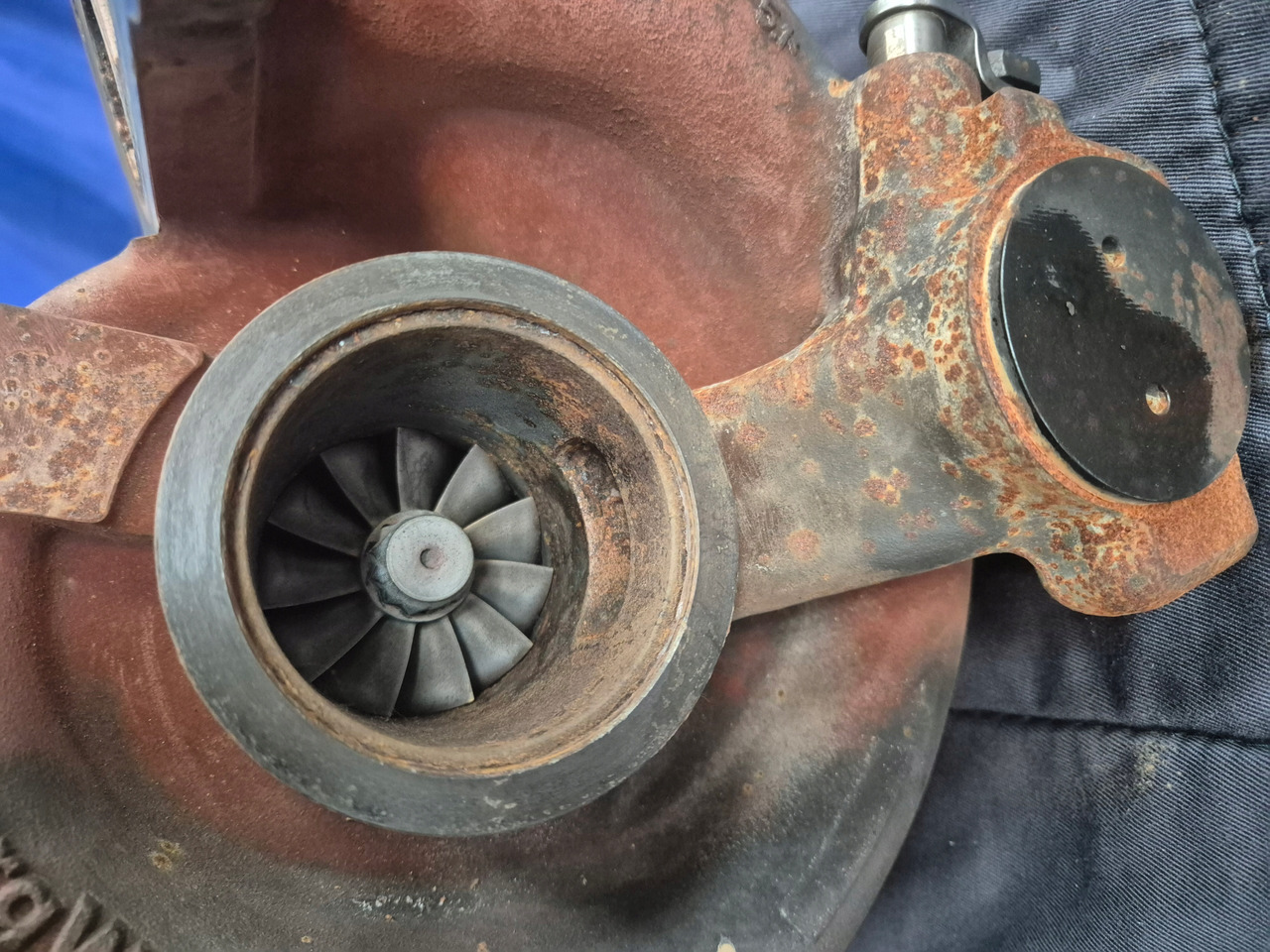 RENAULT TURBINA TURBOSPRĘŻARKA TURBO I-SAVE VOLVO FH 5 Renault T-Serie Evo DTI 13 - Turbocompressor para Camião: foto 5 RENAULT TURBINA TURBOSPRĘŻARKA TURBO I-SAVE VOLVO FH 5 Renault T-Serie Evo DTI 13 - Turbocompressor para Camião: foto 5