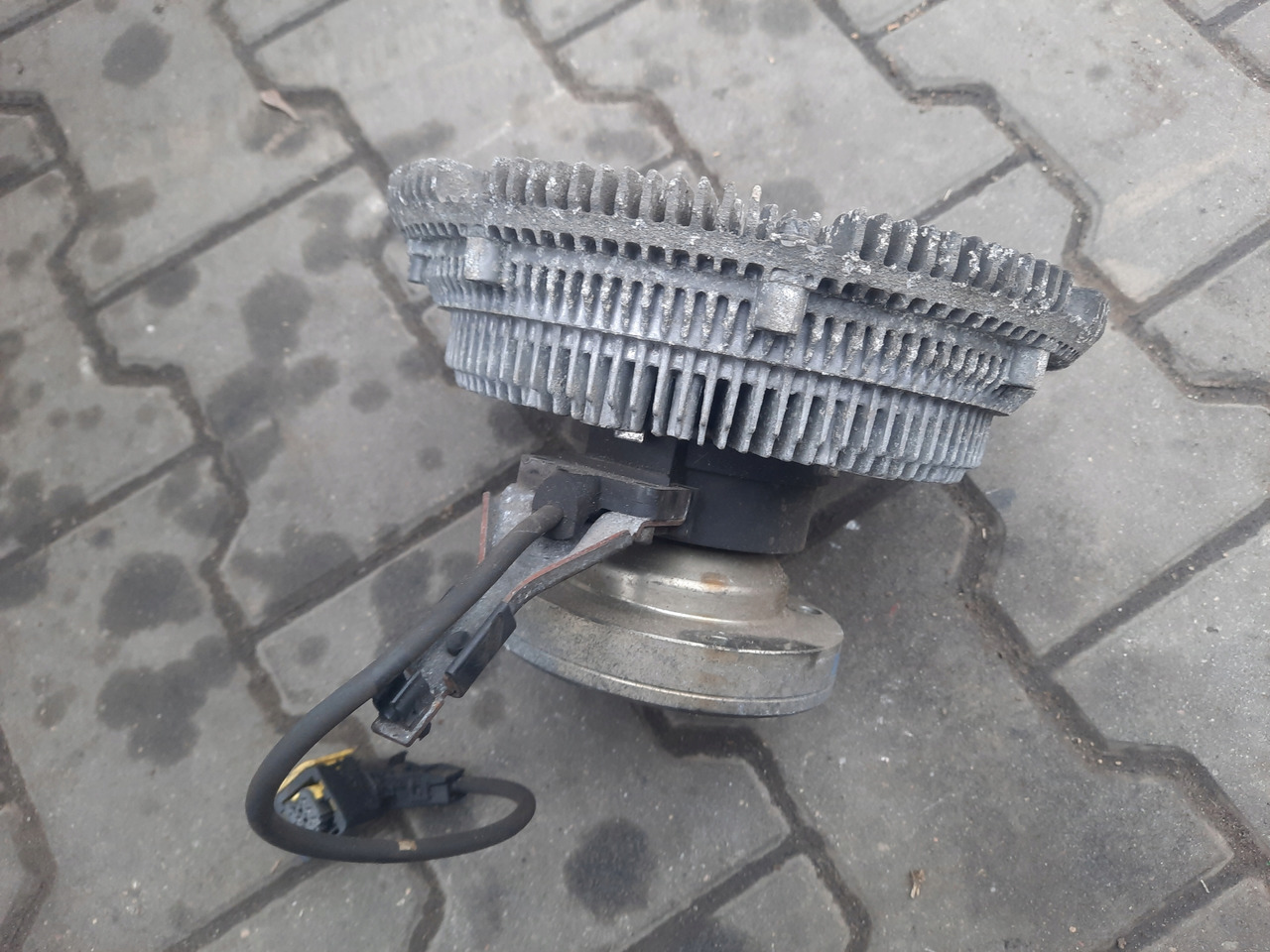 RENAULT VISCO WISKO WISKOZA WENTYLATOR RENAULT GAMA T - Ventilador para Camião: foto 2 RENAULT VISCO WISKO WISKOZA WENTYLATOR RENAULT GAMA T - Ventilador para Camião: foto 2