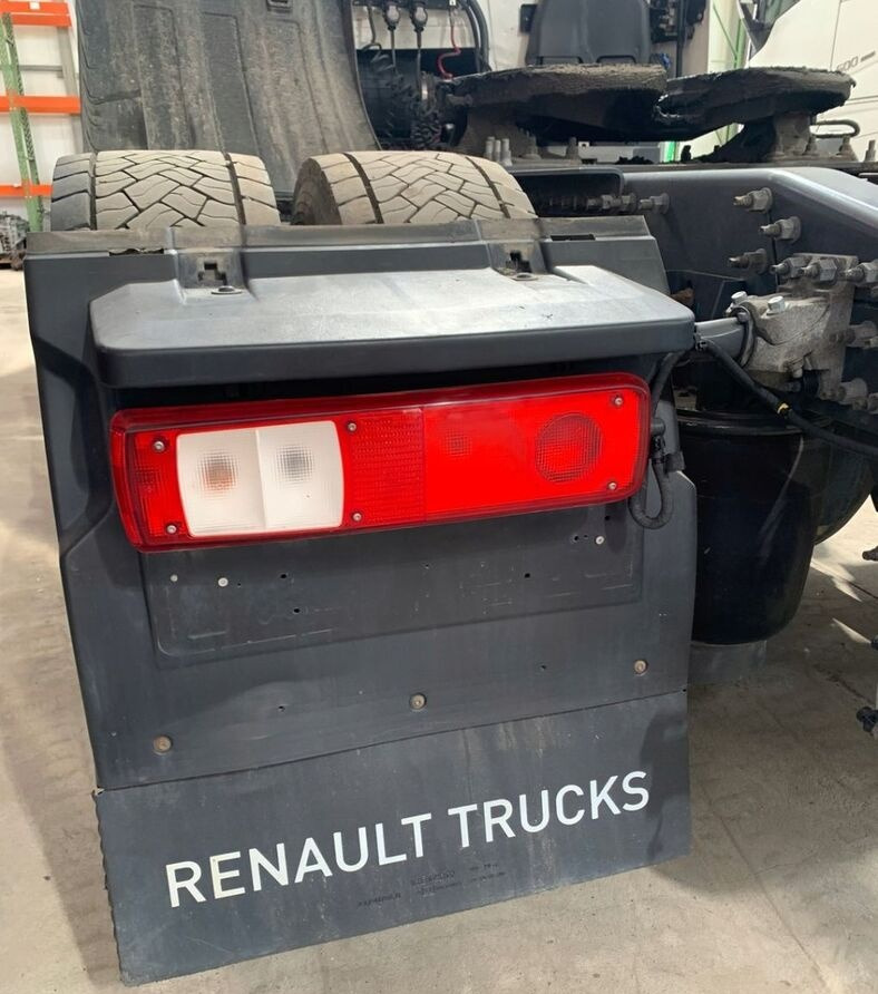 Renault BŁOTNIK LEWY TYŁ KOMPLETNY RENAULT GAMA T C RANGE - Para-lama para Camião: foto 2 Renault BŁOTNIK LEWY TYŁ KOMPLETNY RENAULT GAMA T C RANGE - Para-lama para Camião: foto 2