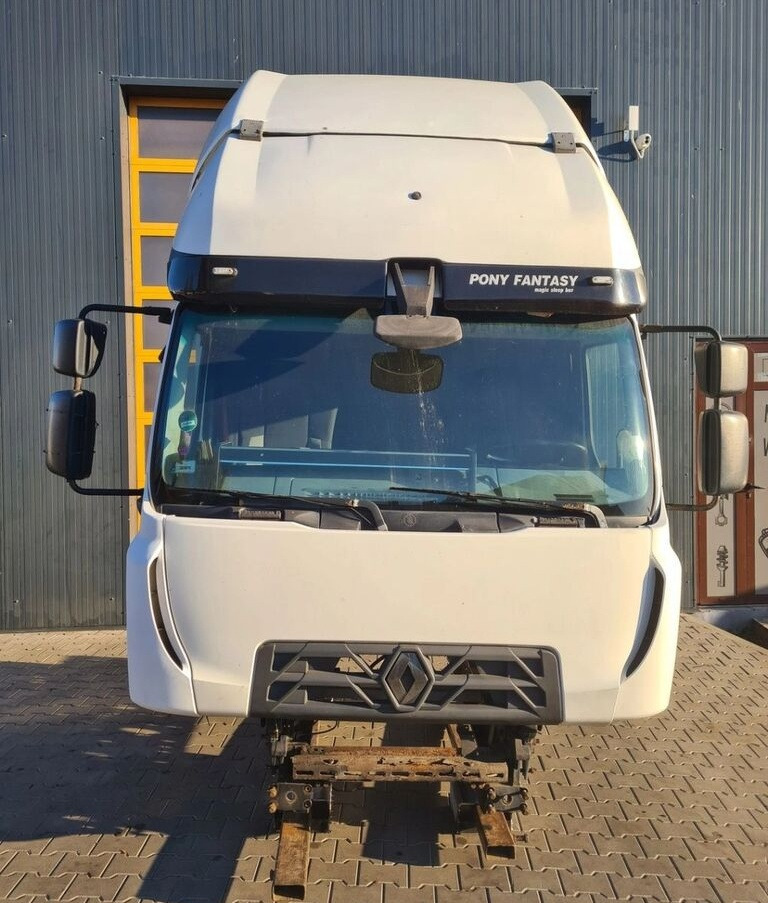 Renault GAMA D12 EURO 6 truck - Cabine para Camião: foto 2 Renault GAMA D12 EURO 6 truck - Cabine para Camião: foto 2