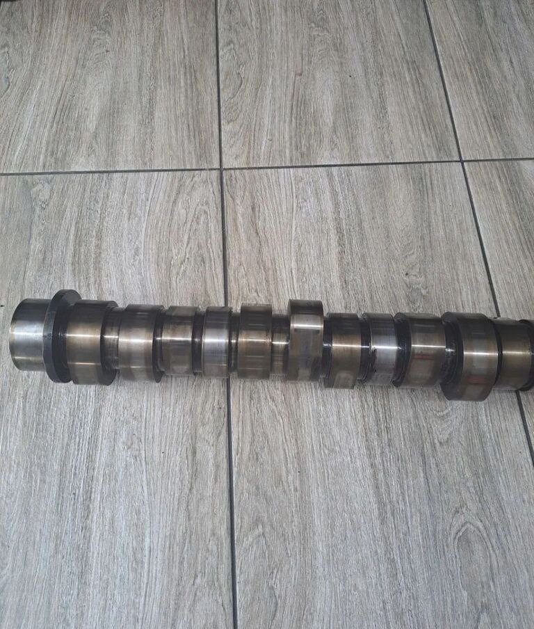 Renault M 9 PREMIUM DXI 11 20451775 Renault - Árvore de cames para Camião: foto 1 Renault M 9 PREMIUM DXI 11 20451775 Renault - Árvore de cames para Camião: foto 1