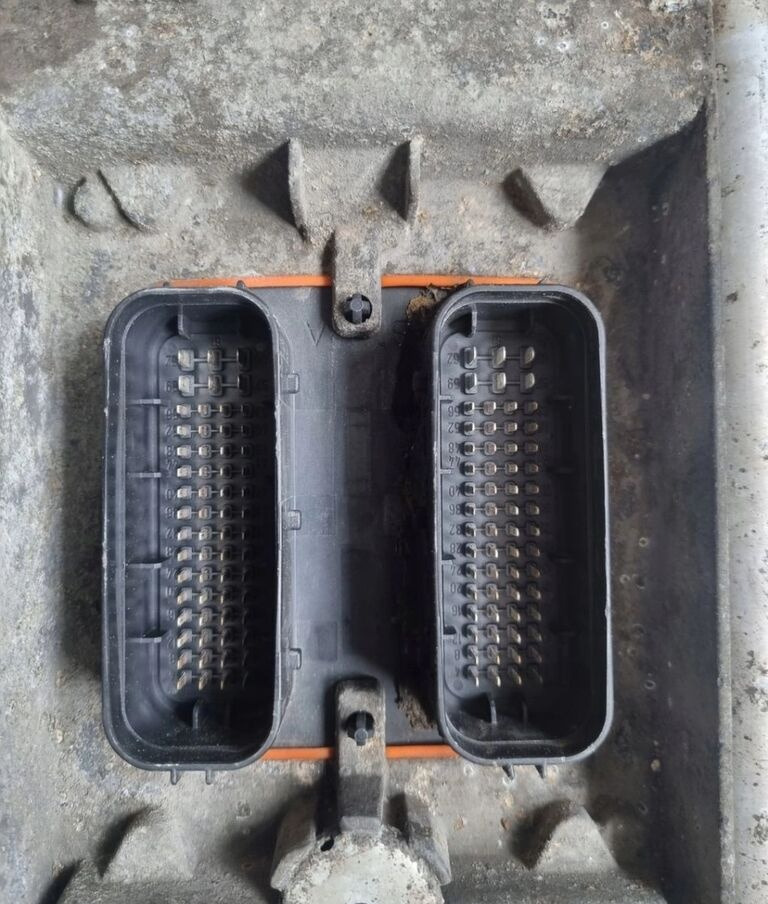 Renault STEROWNIK KOMPUTER SILNIKA MIDLUM PREMIUM DXI 7 VOLVO FL FE D7. TRW - Sistema elétrico para Camião: foto 3 Renault STEROWNIK KOMPUTER SILNIKA MIDLUM PREMIUM DXI 7 VOLVO FL FE D7. TRW - Sistema elétrico para Camião: foto 3
