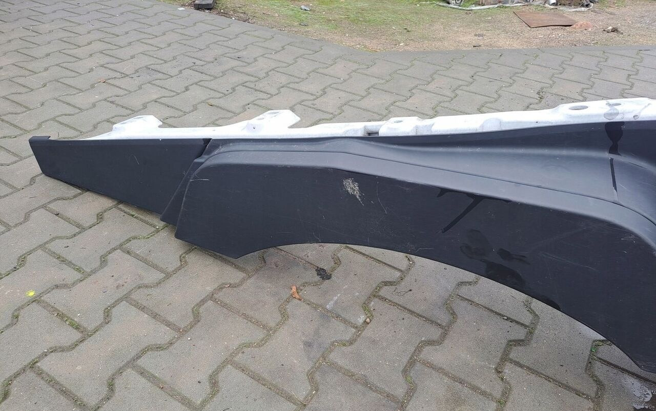 Renault STOPNICA GÓRNA STOPIEŃ PRAWY RENAULT GAMA T RANGE - Estribo para Camião: foto 5 Renault STOPNICA GÓRNA STOPIEŃ PRAWY RENAULT GAMA T RANGE - Estribo para Camião: foto 5