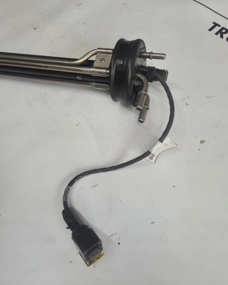 SMOK ADBLUE Z CZUJNIKIEM JAKOŚCI RENAULT GAMA T VOLVO FM 4 FH 4 LIFT FH 5 23343310 P03 - Sistema de escape: foto 3 SMOK ADBLUE Z CZUJNIKIEM JAKOŚCI RENAULT GAMA T VOLVO FM 4 FH 4 LIFT FH 5 23343310 P03 - Sistema de escape: foto 3