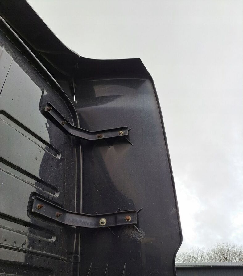 SPOILERY OWIEWKI KABINY KOMPLET VOLVO FH 12 13 XL - Aerodinâmica/ Aerofólio para Camião: foto 3 SPOILERY OWIEWKI KABINY KOMPLET VOLVO FH 12 13 XL - Aerodinâmica/ Aerofólio para Camião: foto 3