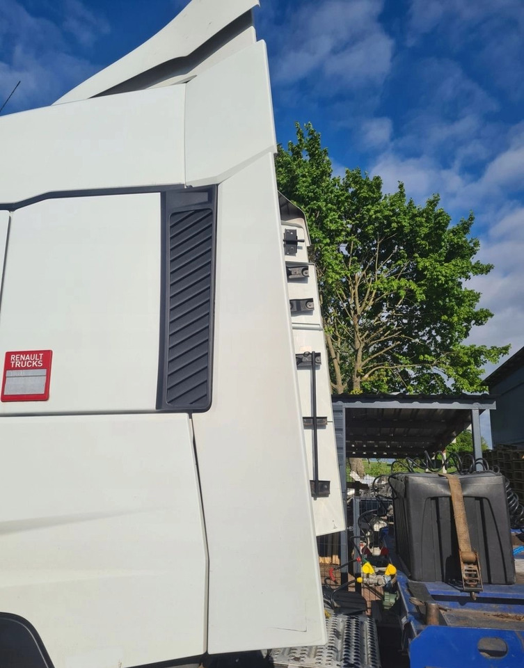 SPOILERY OWIEWKI KABINY ZAKABINOWE STELAŻ KOMPLET RENAULT GAMA T RANGE - Aerodinâmica/ Aerofólio: foto 3 SPOILERY OWIEWKI KABINY ZAKABINOWE STELAŻ KOMPLET RENAULT GAMA T RANGE - Aerodinâmica/ Aerofólio: foto 3